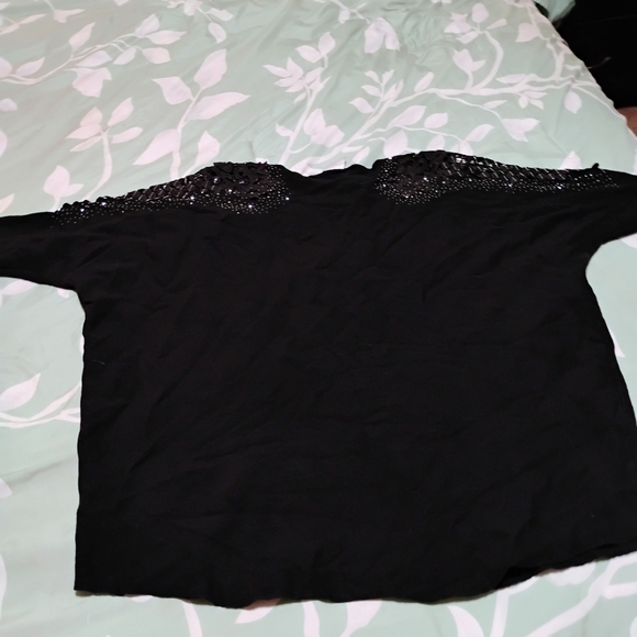 Elegant Black Lace Women's Blouse - Picture 8 of 10